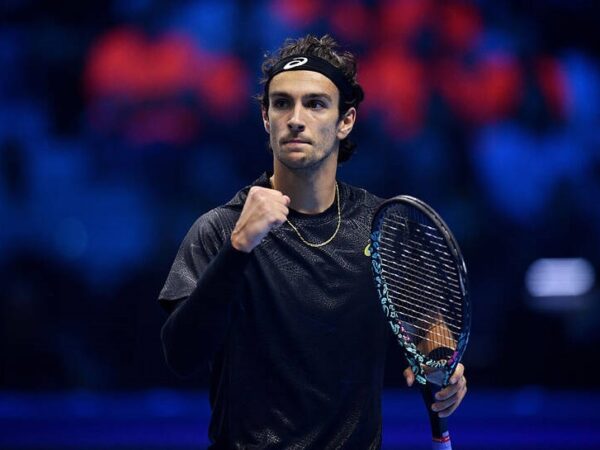 Новини спорту - Тенісний марафон: італієць здобув перемогу в напруженому матчі