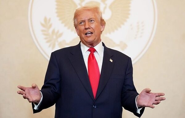 Новини світу - Трамп підпише закон про санкцій щодо РФ, але є "але" - ЗМІ