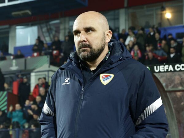 Новини спорту - Тренер сербської команди раптово помер під час матчу