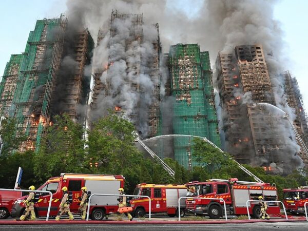 Новини світу - У Гонконзі кількість загиблих у пожежі зросла до 83