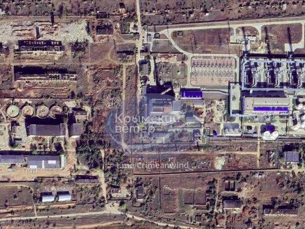 Новини України - У Криму через атаку дронів спалахнула пожежа на хімзаводі - соцмережі