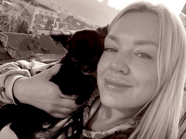 Новини України - Удар по Слав’янську: волонтерка загинула під час годування тварин
