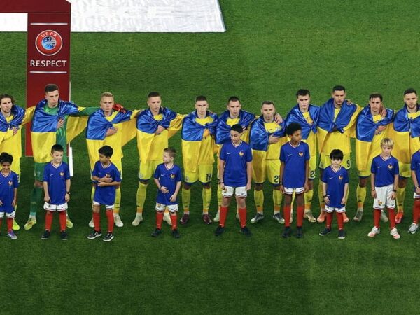 Новини спорту - Україна та Ісландія затвердили комплекти форми на майбутній матч