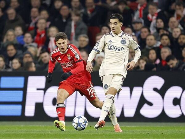 Новини спорту - Українці Бенфіки отримали оцінки за матч з Аяксом