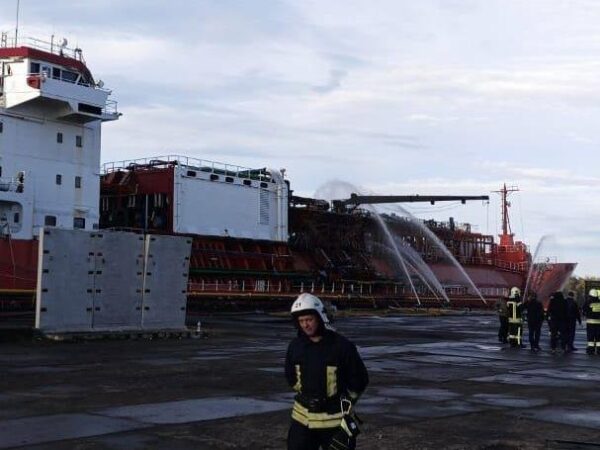 Новини України - В Ізмаїлі загасили пожежу на борту танкера з газом