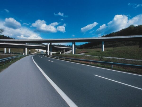 Новини України - В Україні планують створити першу платну трасу