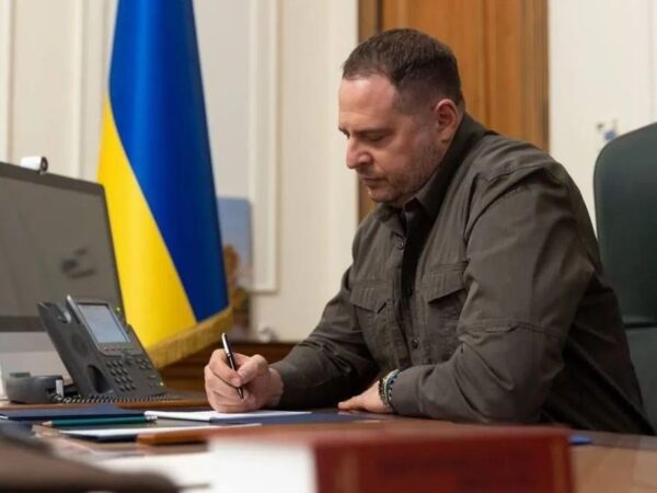 Новини України - Єрмак заявив, що він "на зв'язку" з Віткоффом