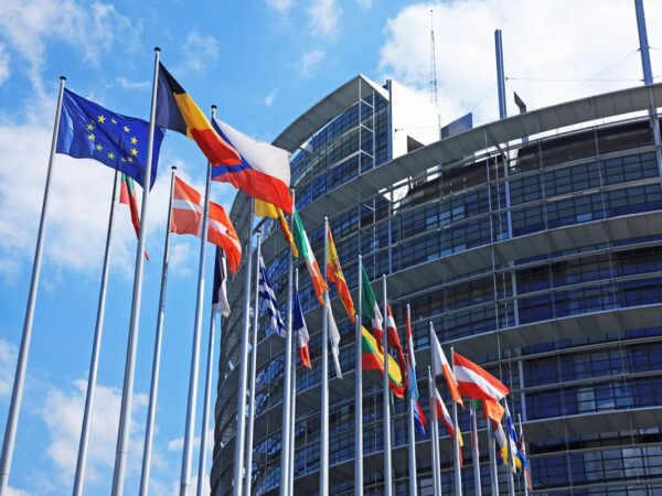 Новини світу - Європарламент закликав до санкцій проти Угорщини