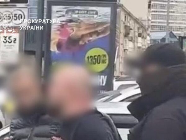 Новини Києва - Затримано киянина, який за $25 тисяч "працевлаштовував" до спецслужби