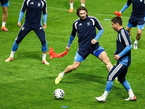 Новини спорту - Збірні України та Франції обрали форму на матч