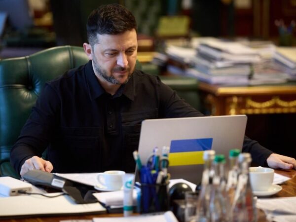 Новини України - Зеленський поговорив з фон дер Ляєн і Рютте