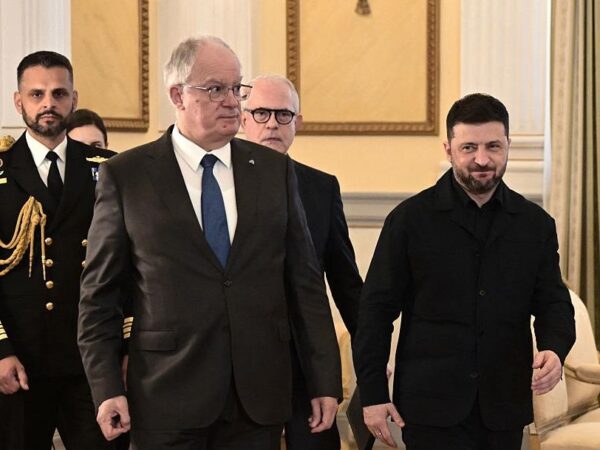 Новини політики - Зеленський прибув до Афін