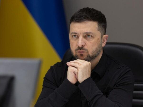 Новини України - Зеленський зустрінеться з фракцією Слуга народу