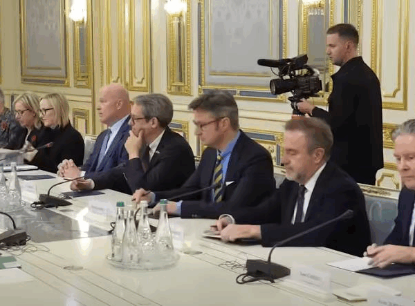 Новини України - Зеленський зустрівся з делегацією НАТО