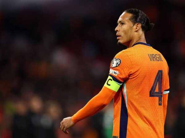 Новини спорту - Зірковий захисник побив рекорд у збірній Нідерландів