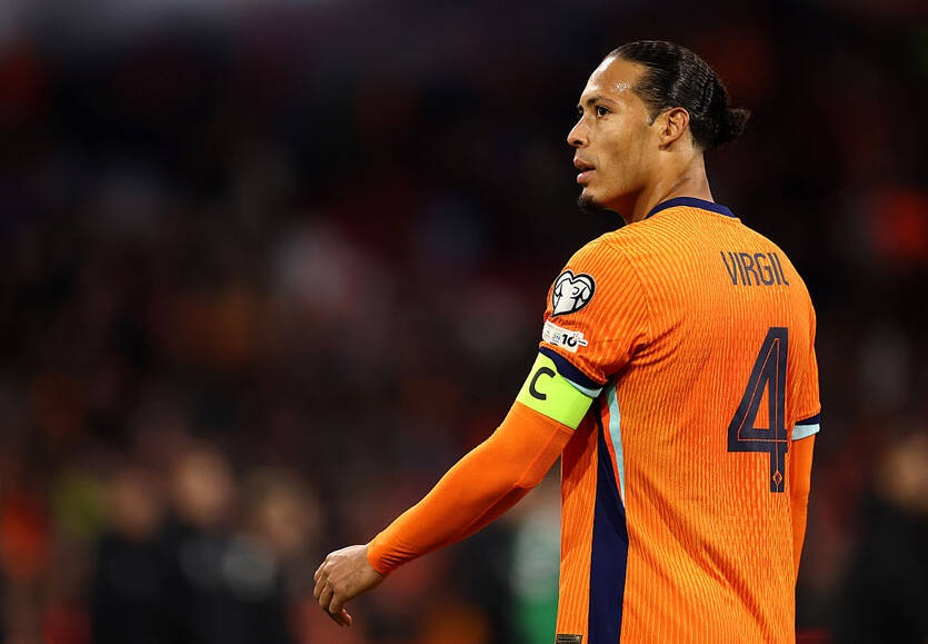 Новини спорту - Зірковий захисник побив рекорд у збірній Нідерландів