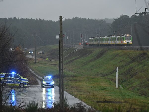 Новини світу - ЗМІ дізнались імена підозрюваних у диверсії на залізниці у Польщі