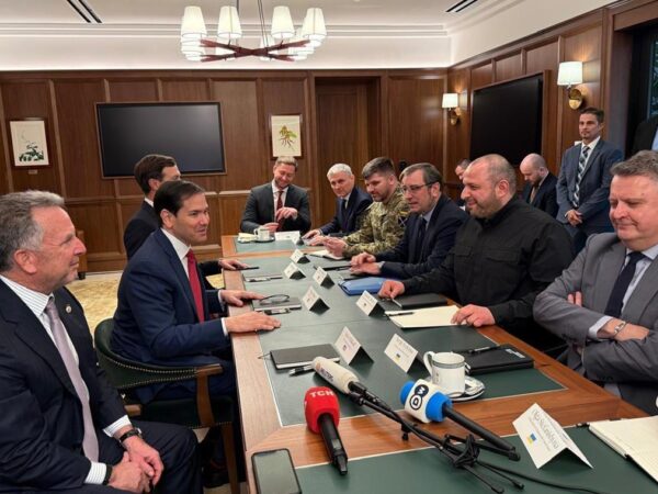 Новини України - ЗМІ дізнались, що обговорюють США і Україна