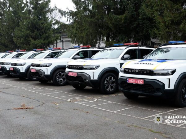 Міжнародні партнери передали автомобілі для роботи ПОГів з прифронтових регіонів