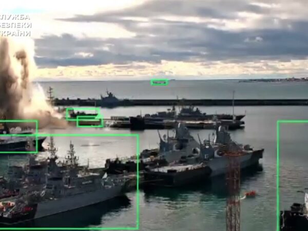 СБУ вразила підводний човен рф у Новоросійську