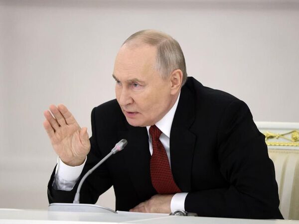 Новини світу - "Атака" на резиденцію Путіна: в РФ намалювали фейкову карту руху дронів