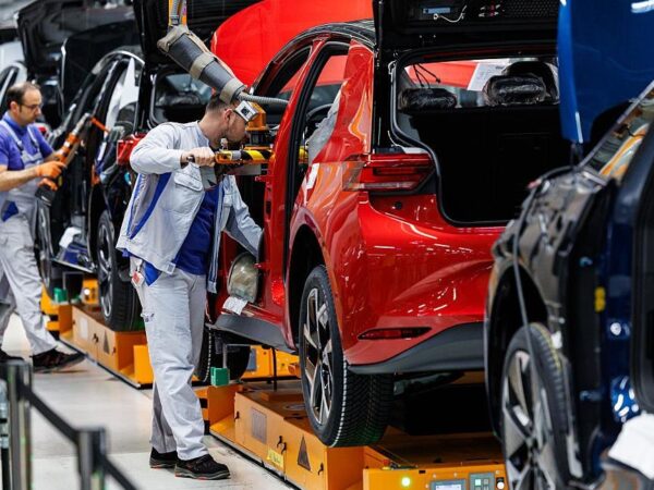 Новини бізнесу - Автовиробники Німеччини переживають найбільший обвал за останні 15 років