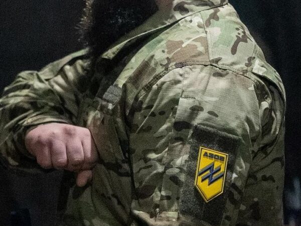 Новини України - "Азовці" встановили прапор України в Родинському