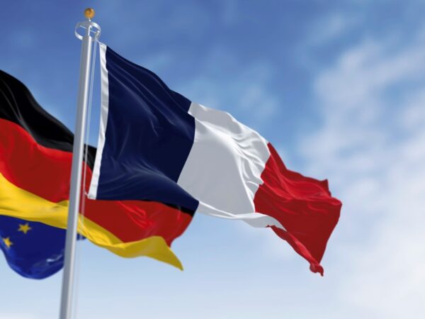 Новини світу - Берлін та Париж прокоментували нову Стратегію нацбезпеки США