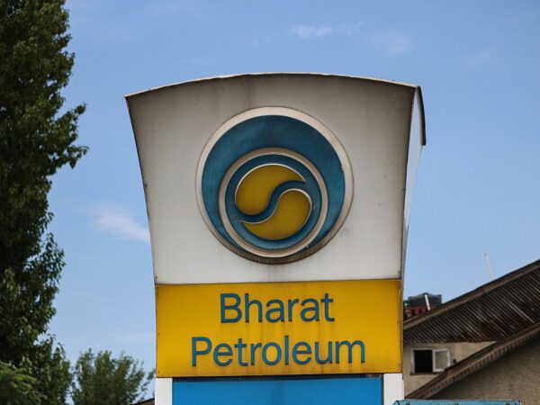 Новини бізнесу - Більшість великих НПЗ Індії почали скуповувати нафту - ЗМІ