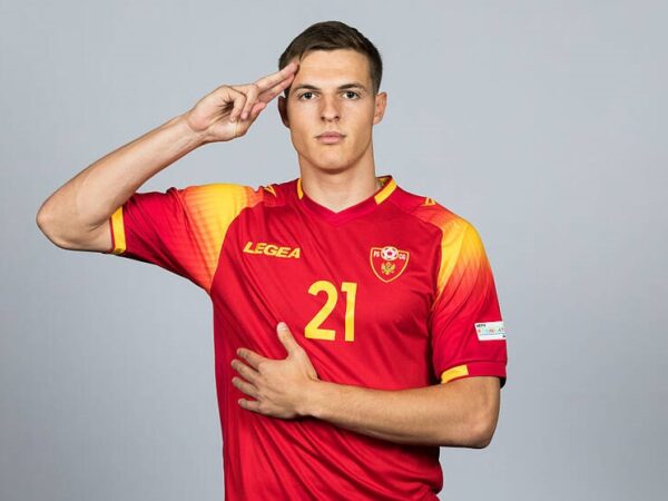 Новини спорту - Бомбардир Партизана може продовжити кар'єру в Мілані