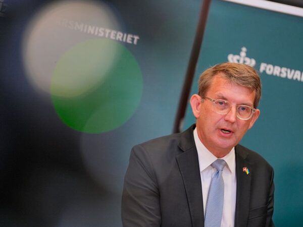 Новини світу - Данія майже вдвічі скоротить допомогу Україні