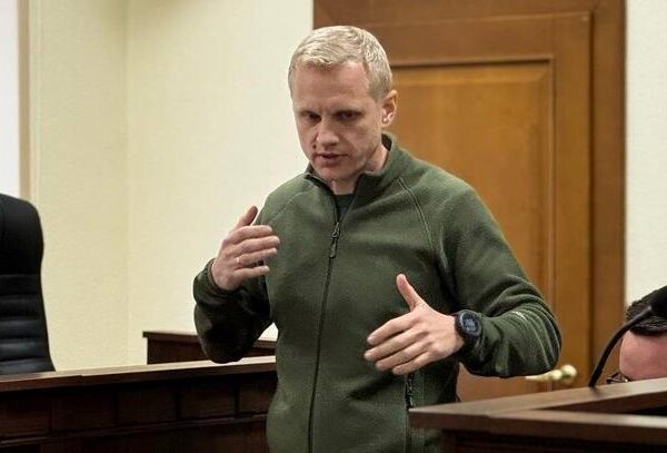 Новини світу - ДБР перевіряє інформацію про "злиті" в медіа інтимні фото голови ЦПК