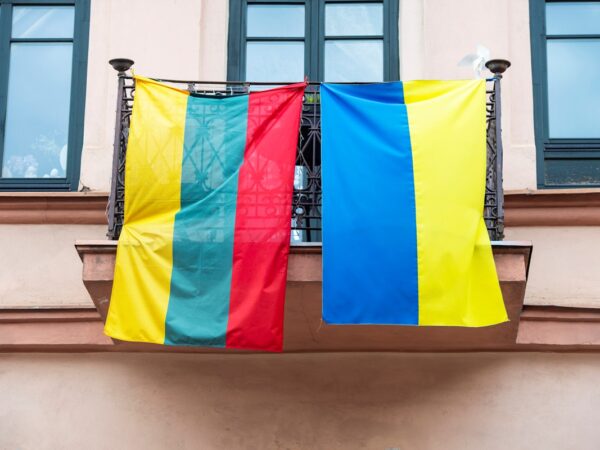 Новини світу - До України доправили теплову електростанцію з Литви