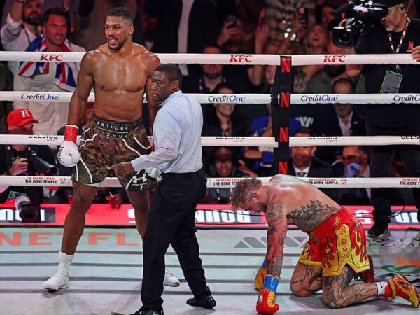 Новини спорту - Ентоні Джошуа сказав, що в бою з Джейком Полом працював не так, як треба