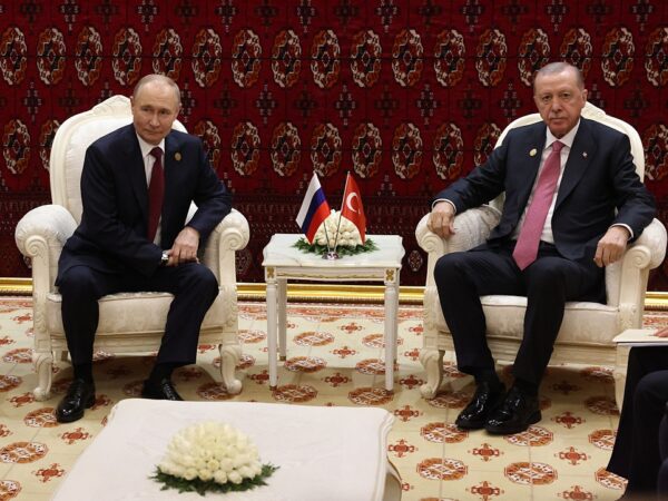 Новини світу - Ердоган запропонував Путіну режим тиші для енергооб'єктів та портів