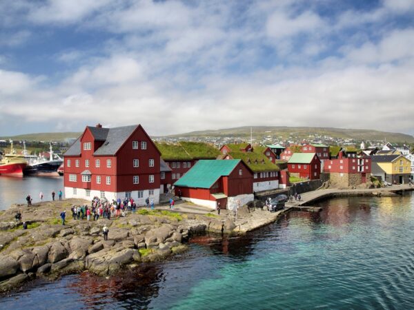 Новини світу - Фарерські острови заборонили заходити до портів риболовецьким суднам РФ