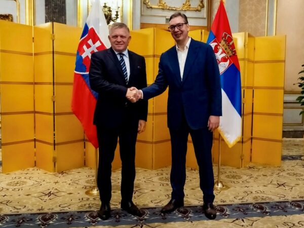 Новини світу - Фіцо поскаржився на невдалий старт саміту в Брюсселі і пошкоджений літак