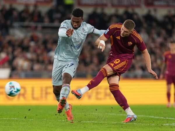 Новини спорту - Гасперіні висловлює невдоволення грою форвардів Роми, згадавши Довбика