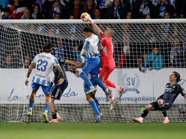 Новини спорту - Капітанський дебют: оцінка Луніна за матч Кубка Іспанії