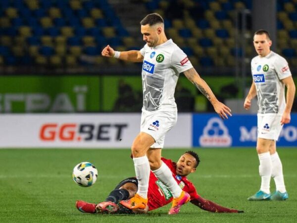 Новини спорту - Карпати могли наздогнати Полісся, але час зупинився на рахунку 2:3