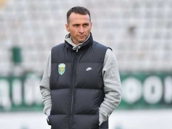 Новини спорту - Карпати розсталися з Лупашком після ювілейної гри на тренерському містку