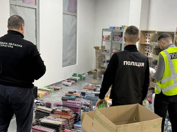 Новини України - Хмельничанин налагодив нелегальне виробництво електронних сигарет