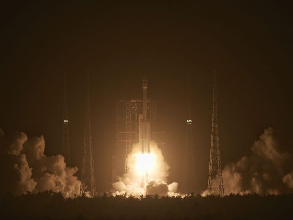 Технології - Китай здійснив два космічні запуски за день