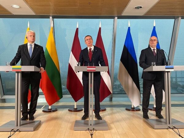 Новини світу - Країни Балтії розглядають демонтаж залізничних колій на кордоні з РФ