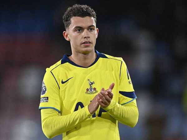 Новини спорту - Крістал Пелес домовився про перехід досвідченого вінгера