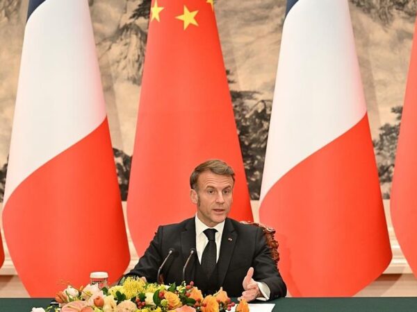 Новини світу - Макрон запропонував рішення щодо війни в Україні