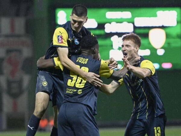 Новини спорту - Металіст 1925 відігрався в Оболоні та виграв матч із рахунком 3:1