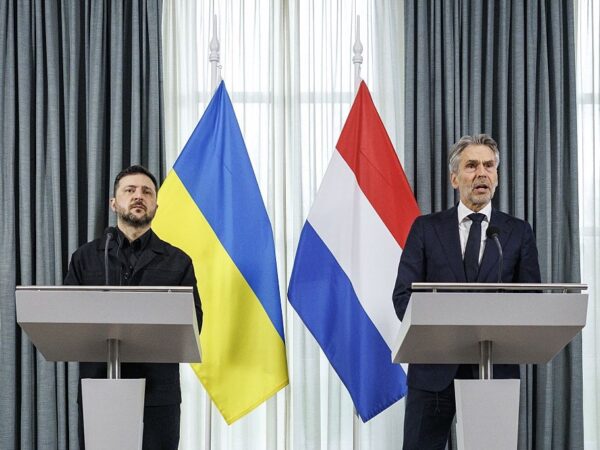 Новини політики - Міжнародна комісія з компенсації Україні збитків працюватиме в Нідерландах