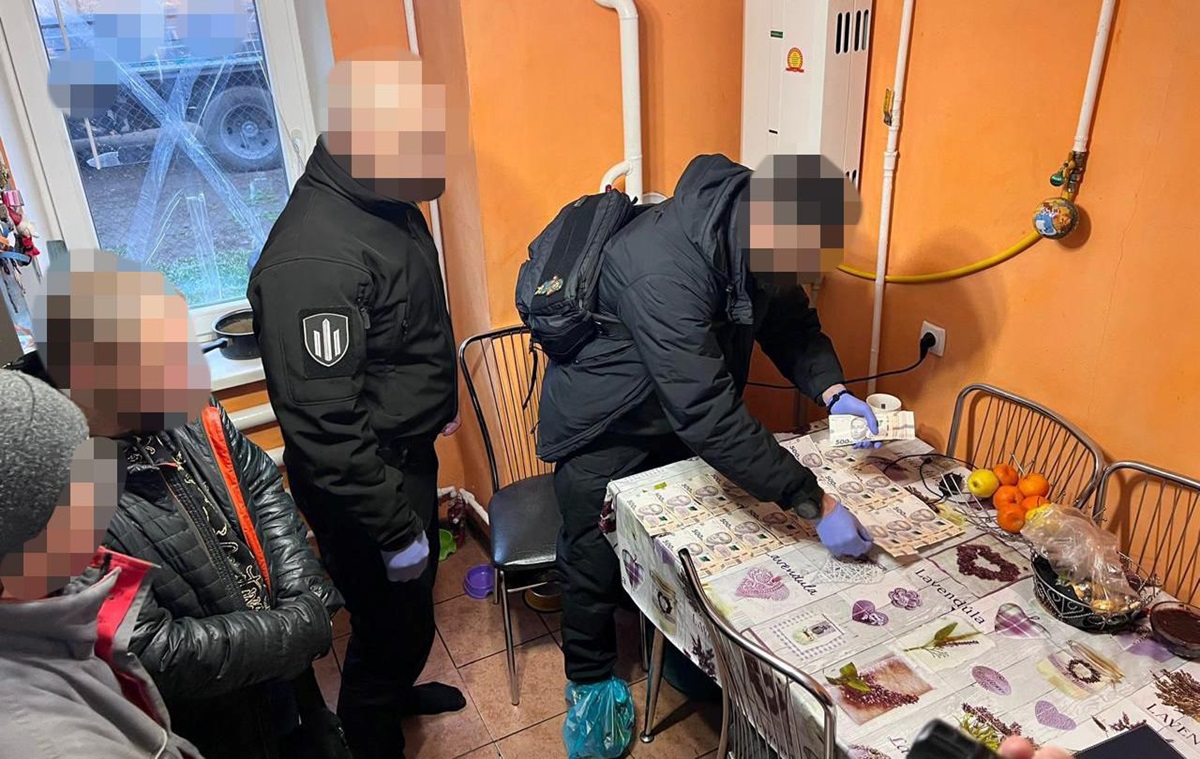 Новини України - На Донеччині дилер намагався продавати наркотики військовим