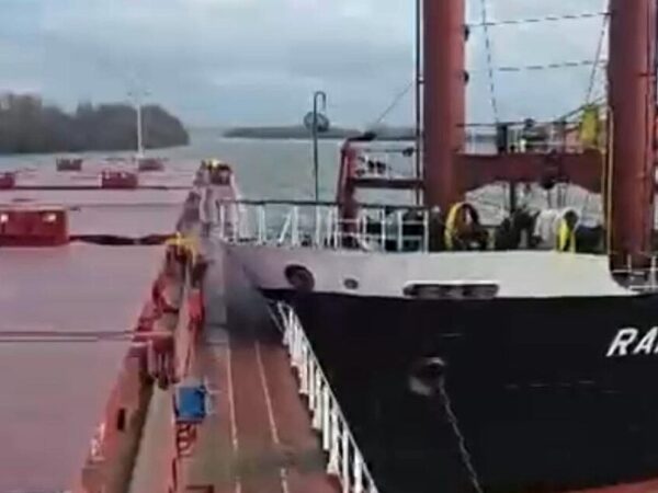 Новини України - На Дунаї балкер протаранив суховантаж з українською пшеницею